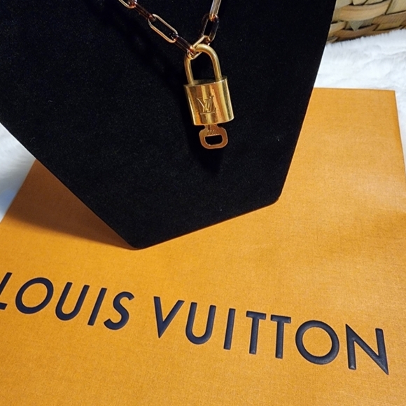 Louis Vuitton #300 Series Lock & Key Sets Vintage EUC Necklaces Brass Gold - Picture 1 of 16